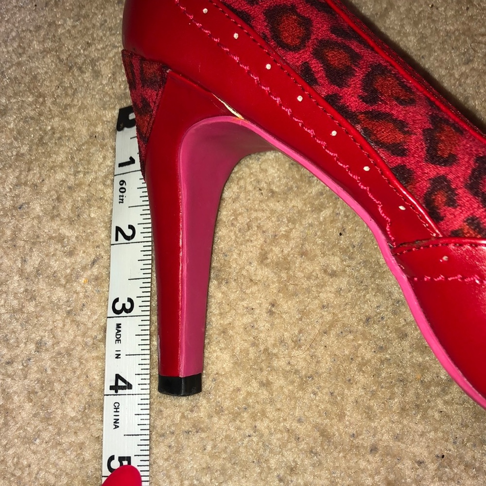 Red leopard pumps - Picture 3 of 10
